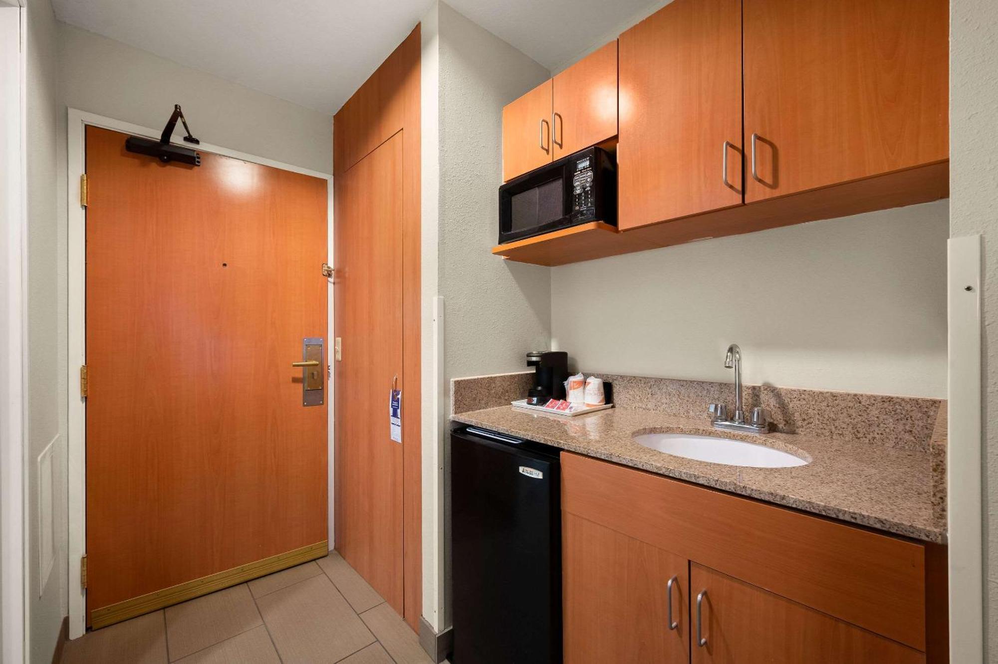 Comfort Inn & Suites Fenton Kültér fotó